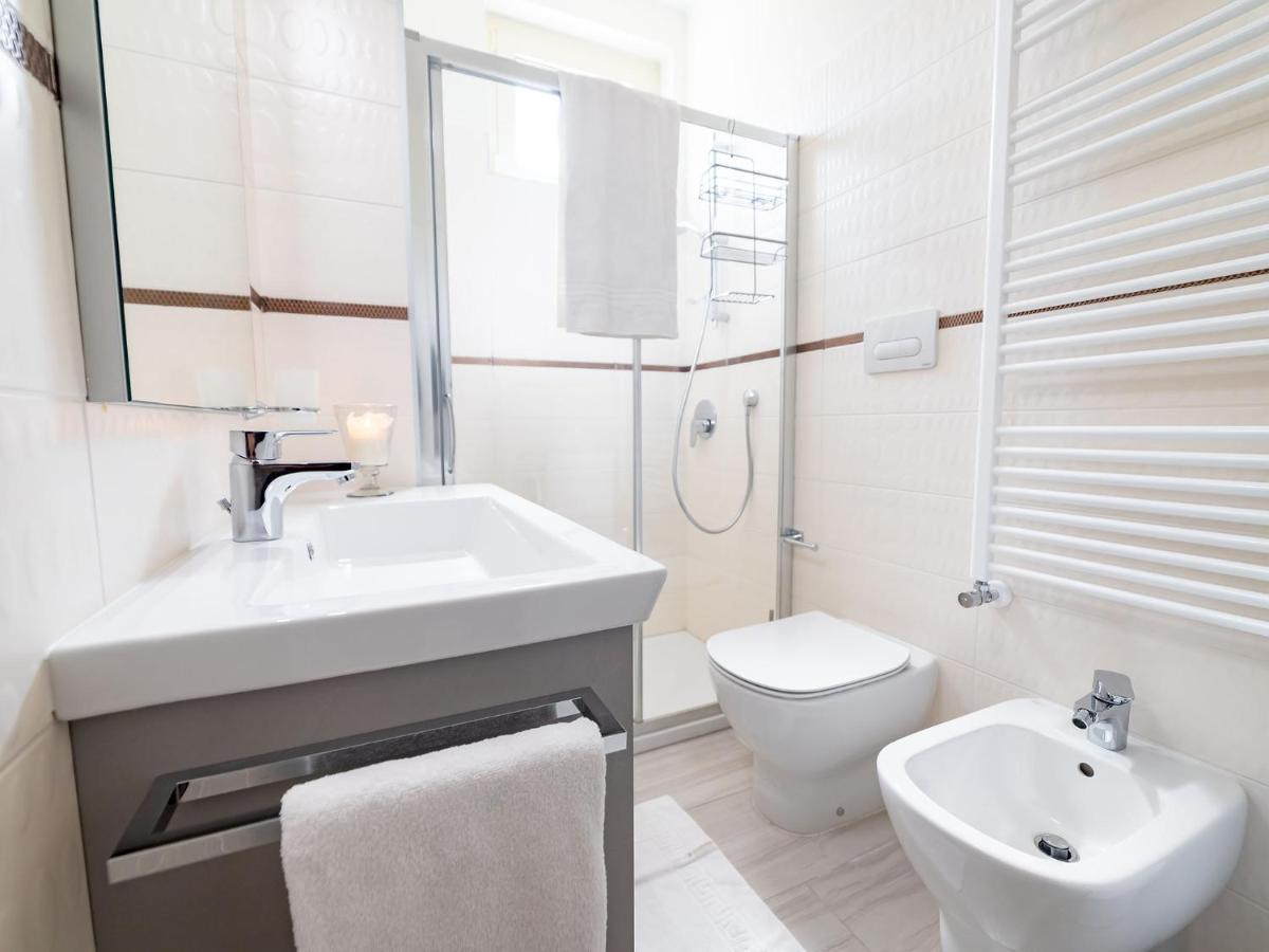 Michelangelo With Swimming Pool And Terrace Apartment Borghetto Santo Spirito Bagian luar foto